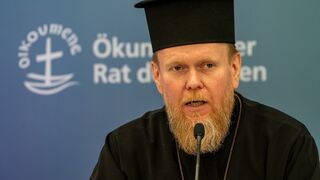 El arzobispo Yevstratiy de Chernígov y Nizhyn