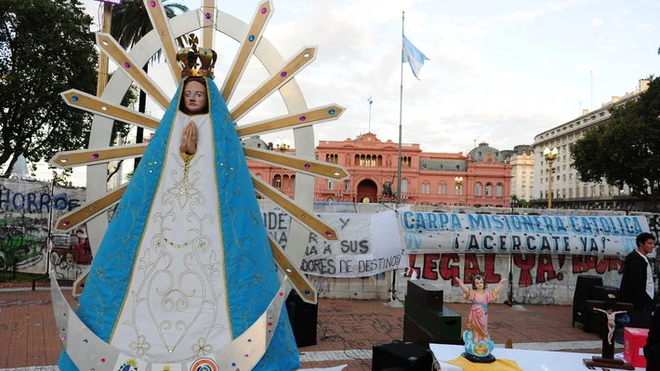 Virgen de Luján en la Plaza de Mayo
