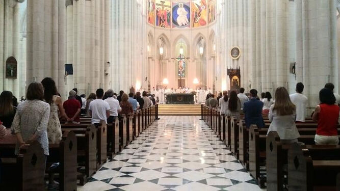Misa de comienzo de curso en la catedral de la Almudena