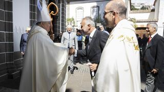 El obispo Mazuelos, con el presidente de Canarias