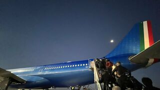 Francisco ya vuela hacia Kazajistán