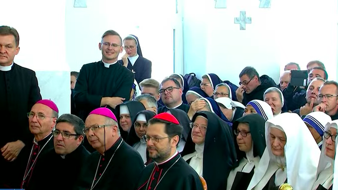 Clero y vida religiosa escuchan al Papa