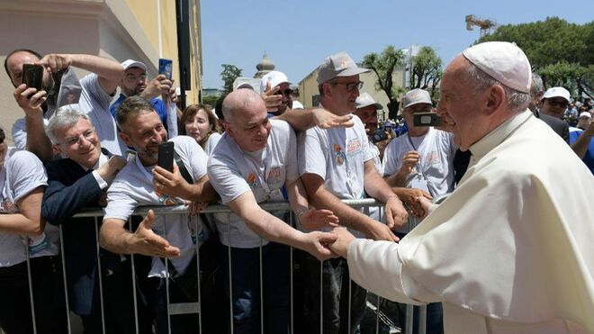 Francisco:  "La cuestión de Nápoles, del Sur es universal. Se trata de la desigualdad y afecta al futuro del mundo"