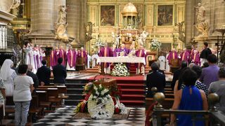 Misa por Monseñor Ceballos en la catedral de Jaén