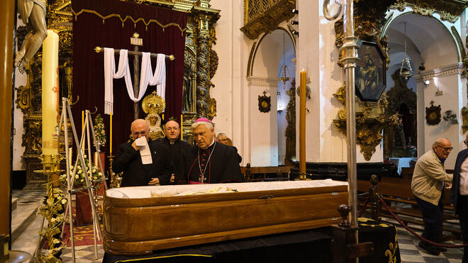 Zornoza, ante el féretro de Antonio Ceballos