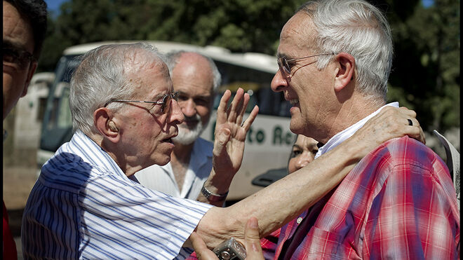 Pedro Casaldáliga y Eduardo
