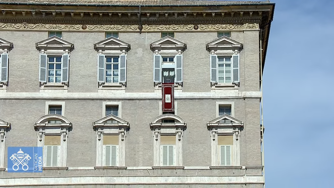 Ventana del Palacio apostólico en el Vaticano