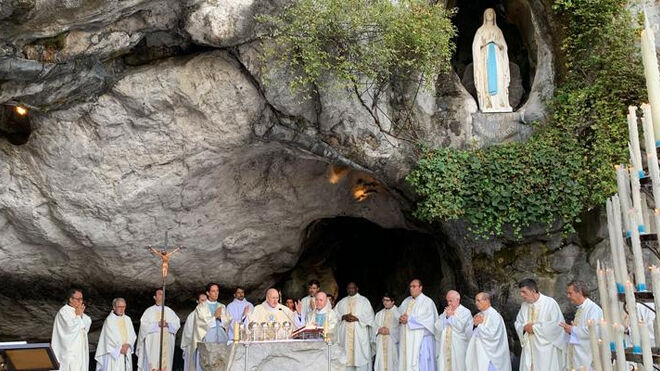 El cardenal Osoro en Lourdes