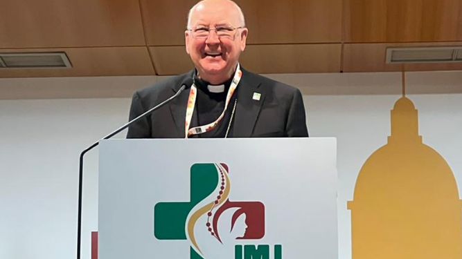 Cardenal Farrell