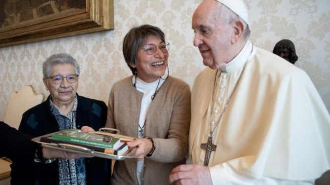 El Papa y las franciscanas
