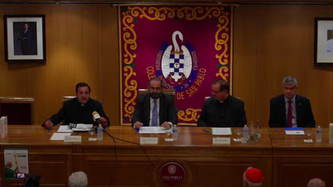 Homenaje a Ratzinger en el CEU
