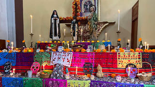 La catedral de México abre sus puertas por el 'Día de Muertos'