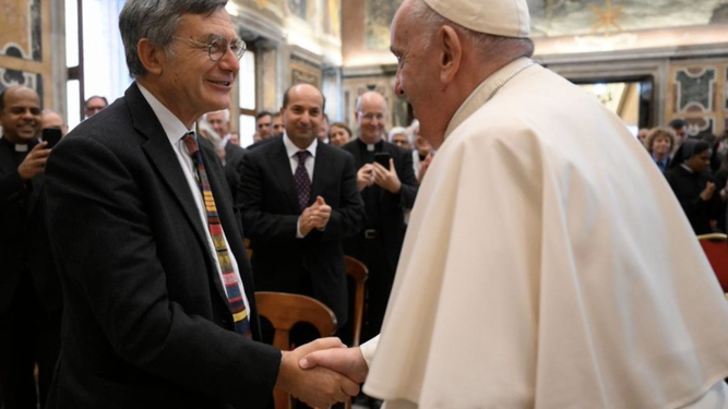 Francisco, con Paolo Ruffini, prefecto del Dicasterio para la Comunicación