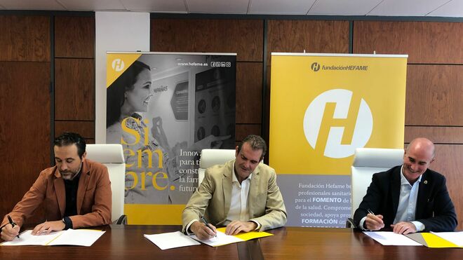 Firma del proyecto 'Construyendo juntos una farmacia en Senegal'