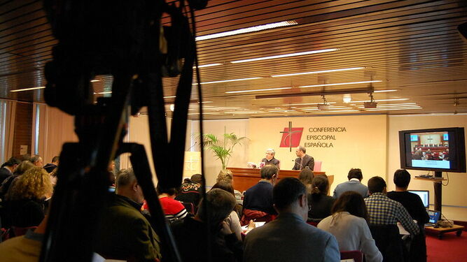 Rueda de prensa en la sede de la Conferencia Episcopal española