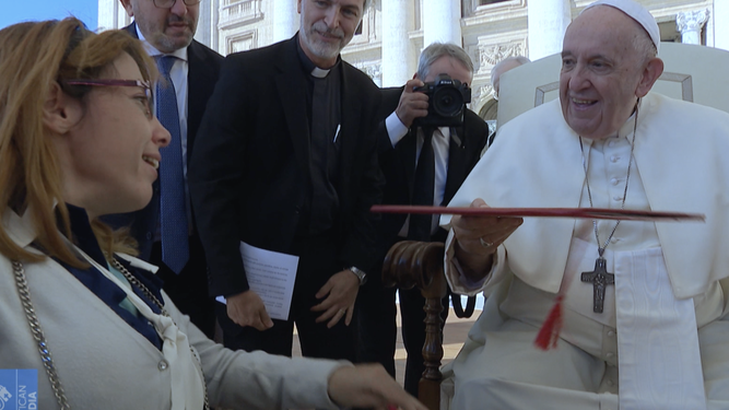El Papa recibe el informe de la escucha sinodal