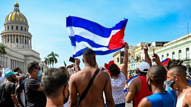 Cubanos en las calles
