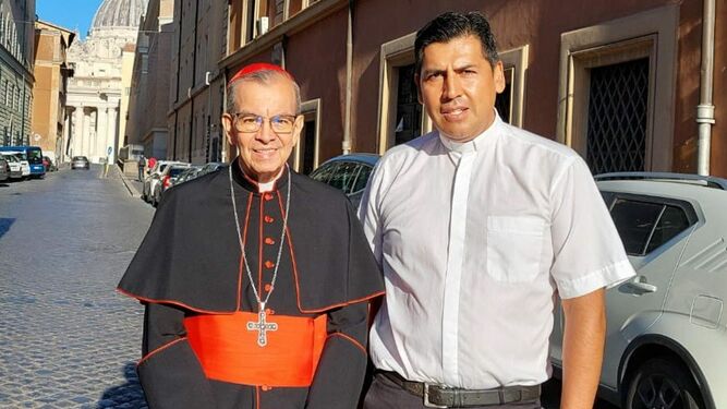 El cardenal Rosa Chávez y Ariel Beramendi