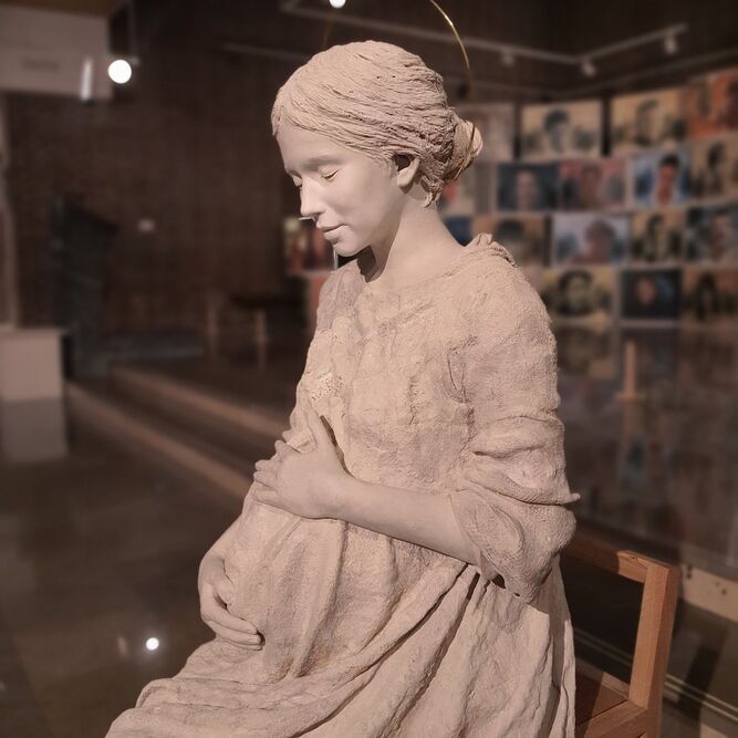 'Ella' Exposicion O_LUMEN