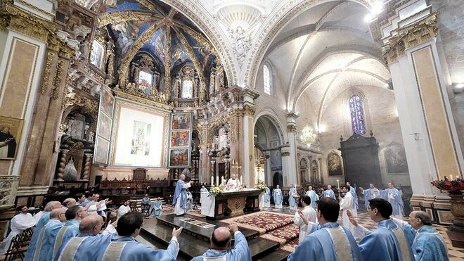Cañizares pide a la Inmaculada que los políticos "no sucumban a la ideología de género, la más perniciosa"