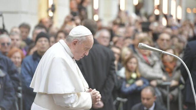 El Papa reza por la paz