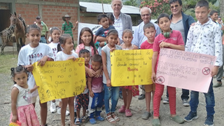 Mensajes al ministro de Defensa de Colombia