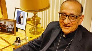 Omella, en su despacho en la sede de la CEE