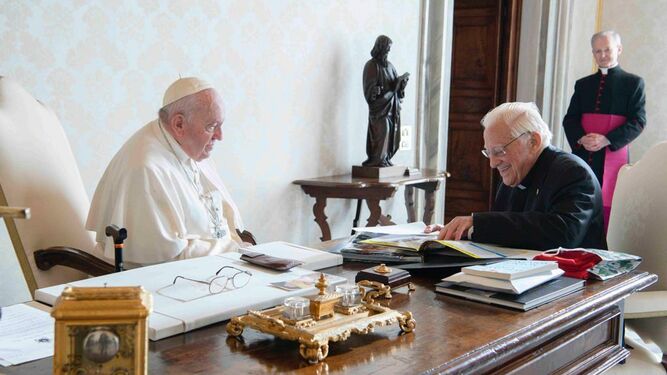 El padre Ángel, durante su audiencia con el Papa