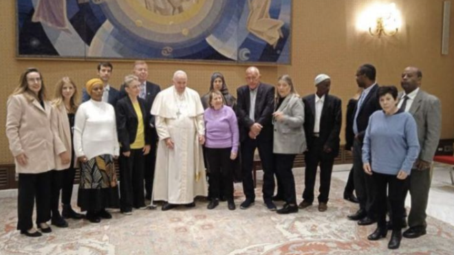 El Papa, con las familias israelíes