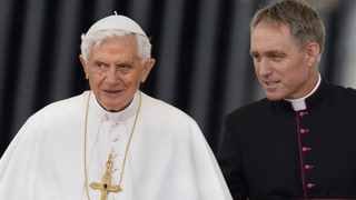 Benedicto y Ganswein