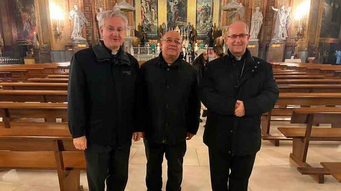 Los visitadores apostólicos, ya en España