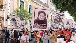 Protestas y violencia en Perú
