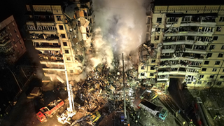 Misiles contra un edificio en Ucrania