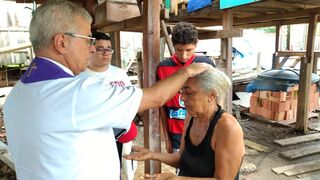 Mons. Mauricio Jardim en Misión