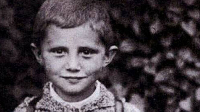 Joseph Ratzinger a la edad de 5 años.
