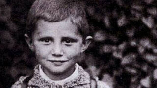 Joseph Ratzinger a la edad de 5 años.