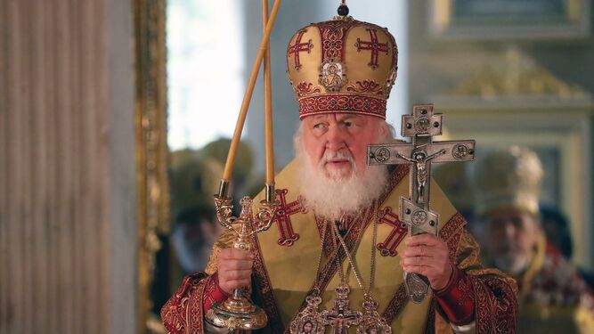 Kiril llama a los popes a implicarse más en la campaña militar en Ucrania