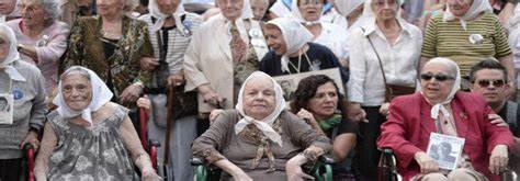 Madres de la Plaza de Mayo