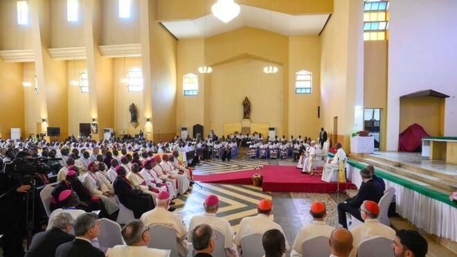 El Papa, con los obispos de Sudán