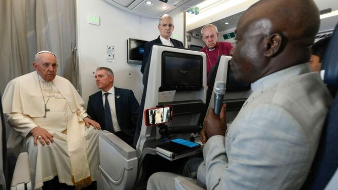 Rueda de prensa del Papa, Welby y Greenshields