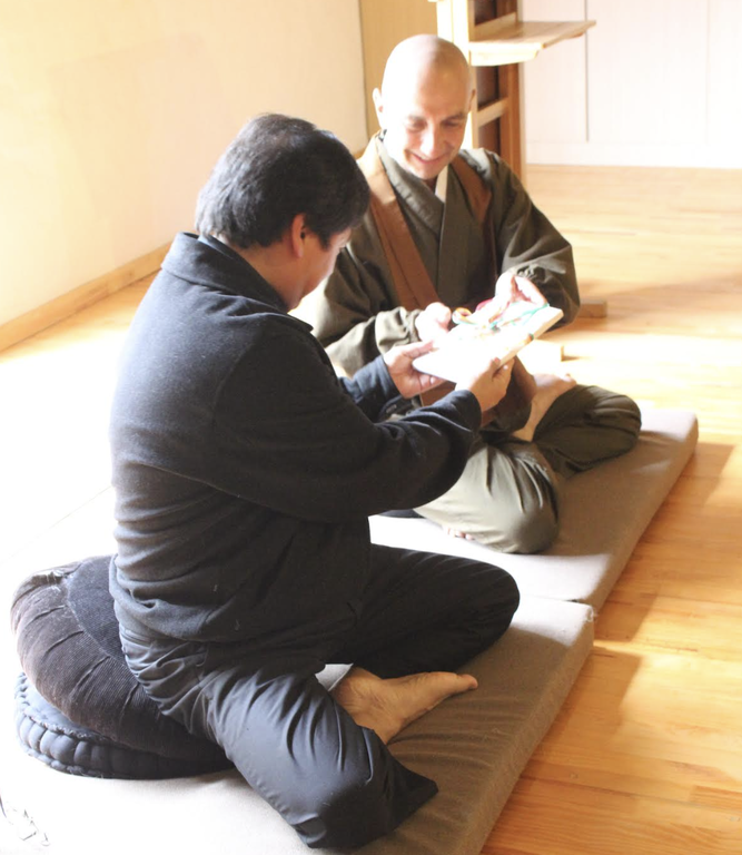 Víctor con el maestro zen