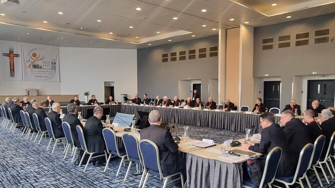Asamblea de Praga: Los obispos europeos se comprometen a desarrollar más "una Iglesia sinodal"