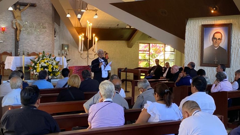 Mons. Miguel Cabrejos Encuentro Continental CAMEX