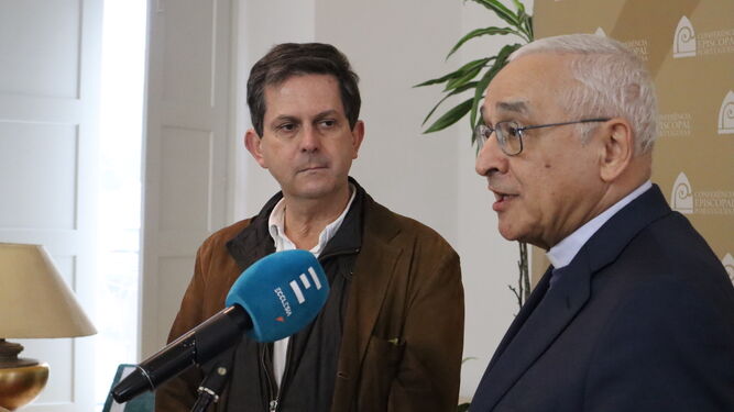 El obispo José Ornelas y Pedro Strecht