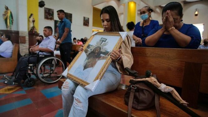 Fieles de la Iglesia católica en Nicaragua
