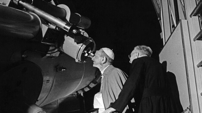 Pablo VI en el Observatorio Vaticano
