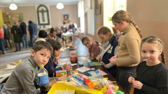 Niños ucranianos en el Centro de acogida de Cáritas de Getafe