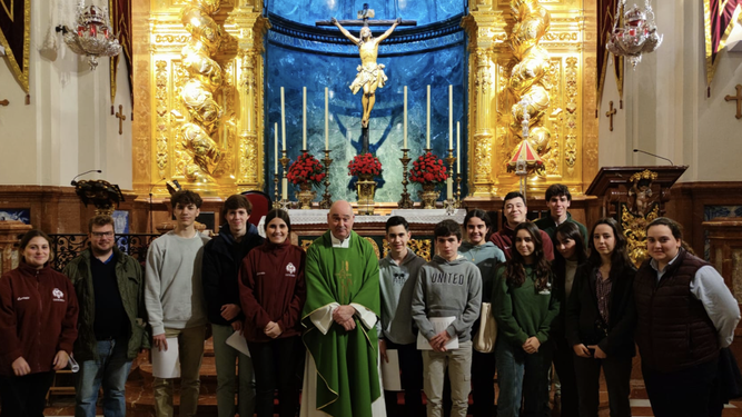 Jóvenes hermanos en jornada de formación