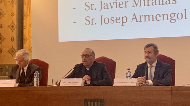 Omella, durante la conferencia en la II Asamblea Cristiana