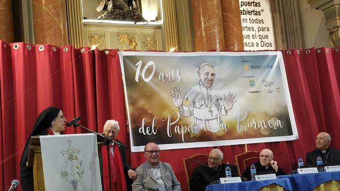 Sor Lucía, el padre Ángel y los cardenales, en San Antón